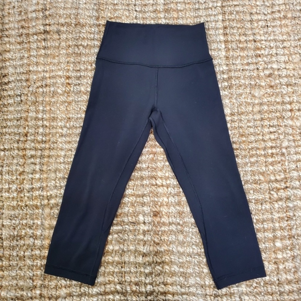 Lululemon like new cropped H60416 align leggings